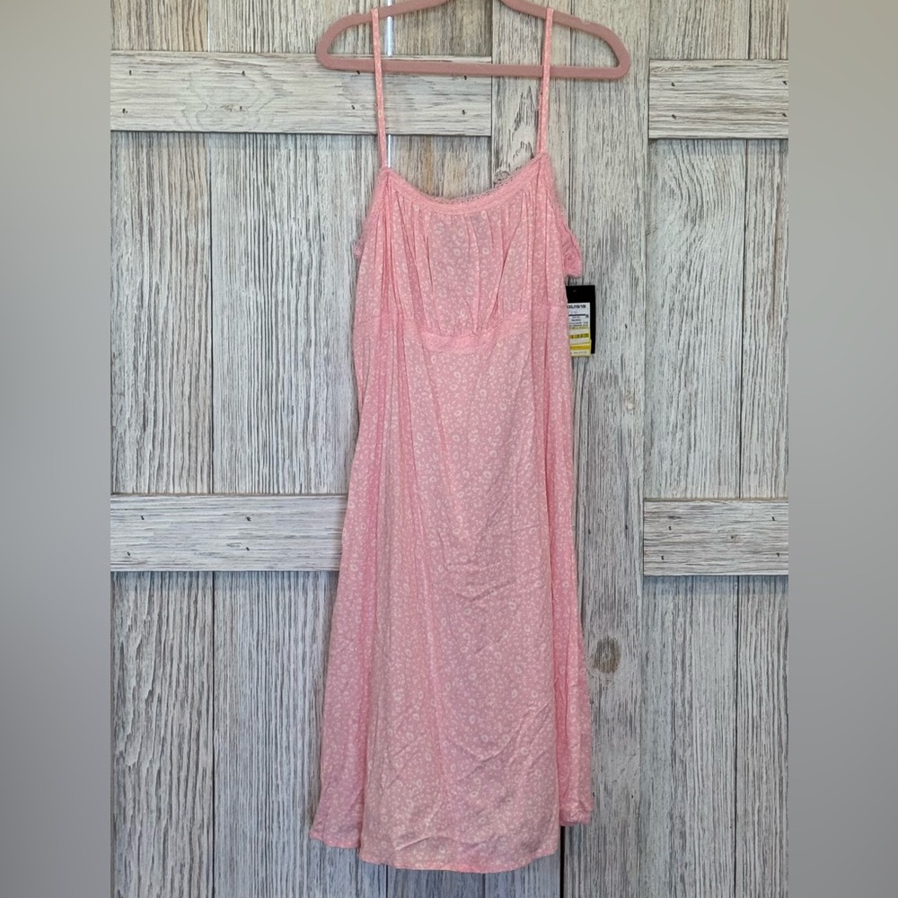 Art Class Pink Floral Dress Sz 16/18 NWT